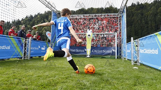 金年会足球守门员-5